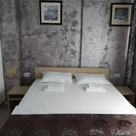 Pensiunea Mary Hostal