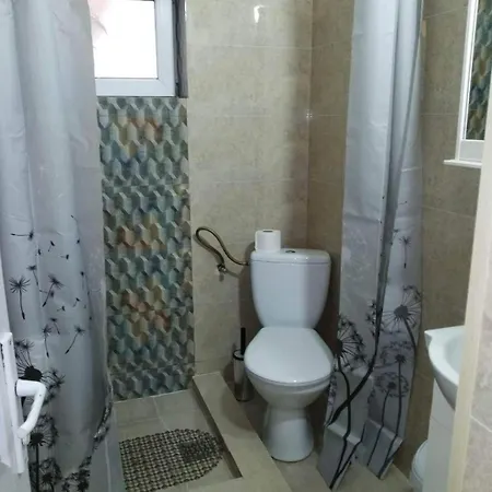 بيت شباب Pensiunea Mary *